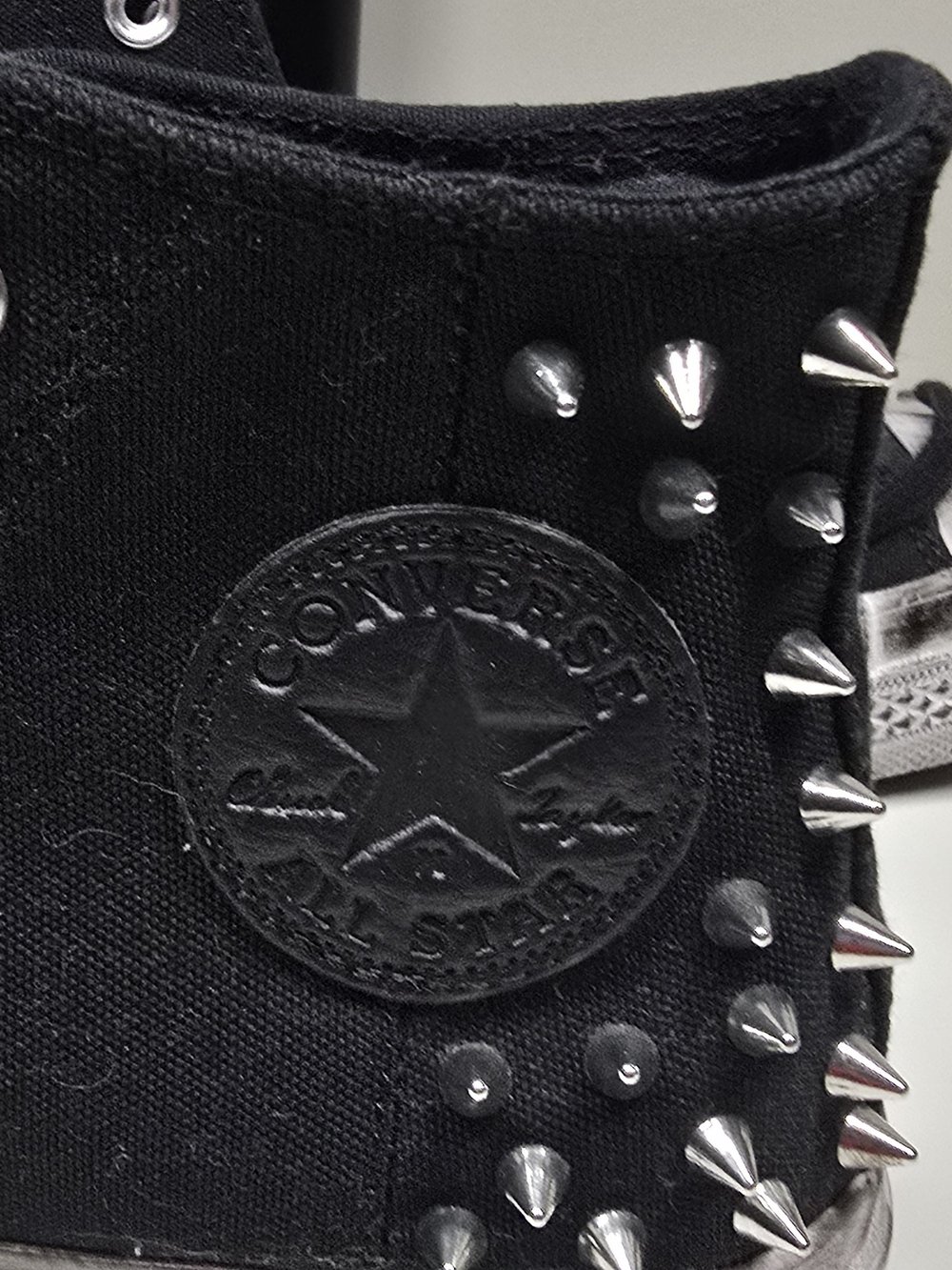 Spiked Converse Chuck Taylor High Tops – Women’s Size 9 - Picture 8 of 11
